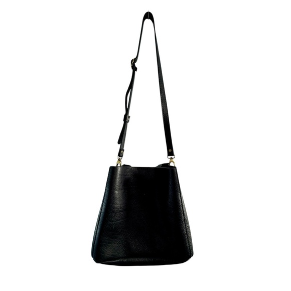 Portland Leather Butterfly Bucket Bag in Pebbled Black Leather - Picture 6 of 8